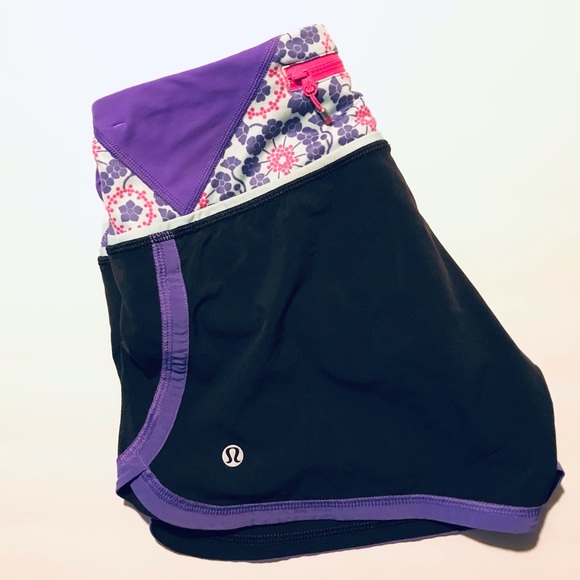 Lululemon Groovy Run Short Purple Power Quilt 2 - Picture 4 of 6